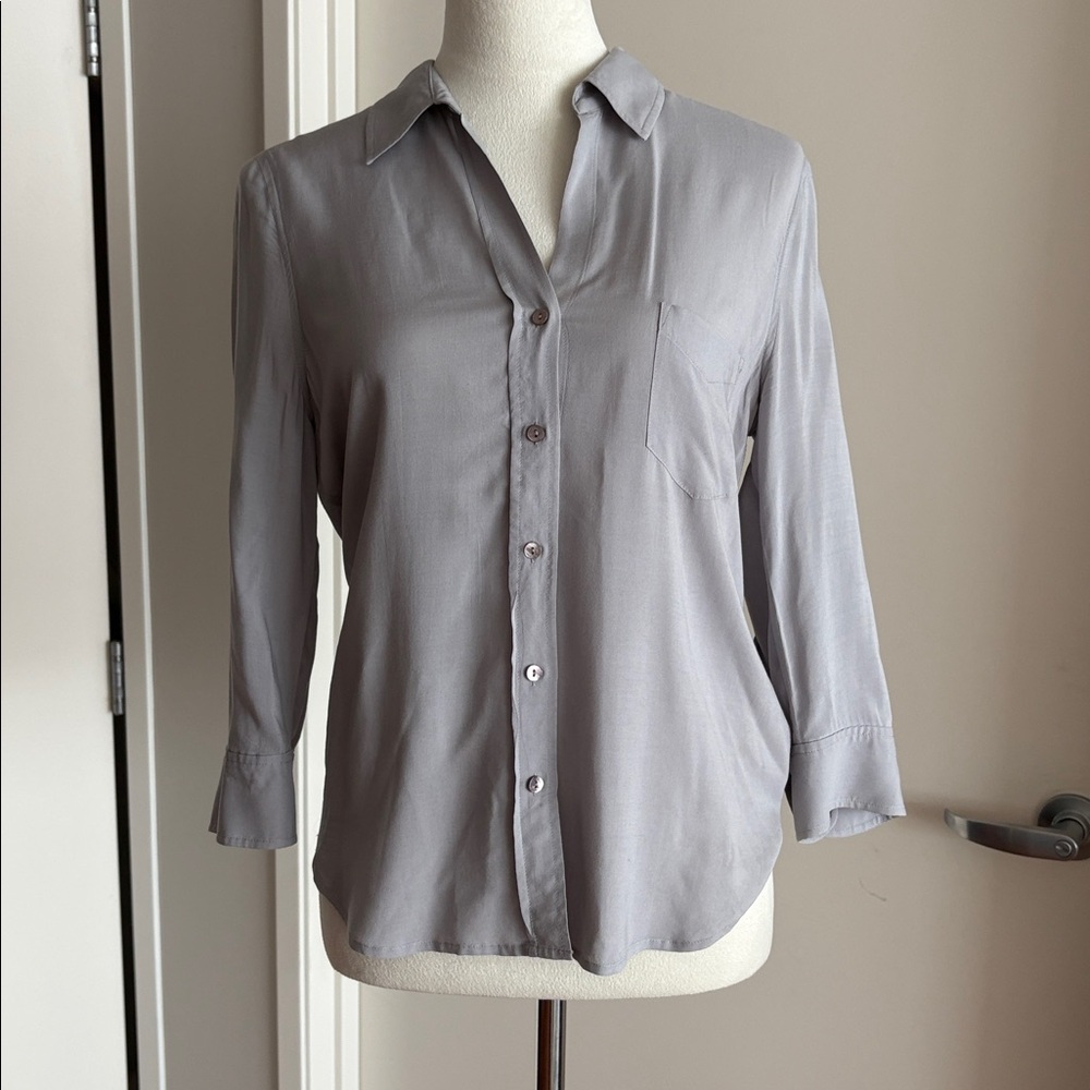 L’AGENCE Ryan Collared 3/4 Sleeve Blouse Pearl Gray Women’s Top Small